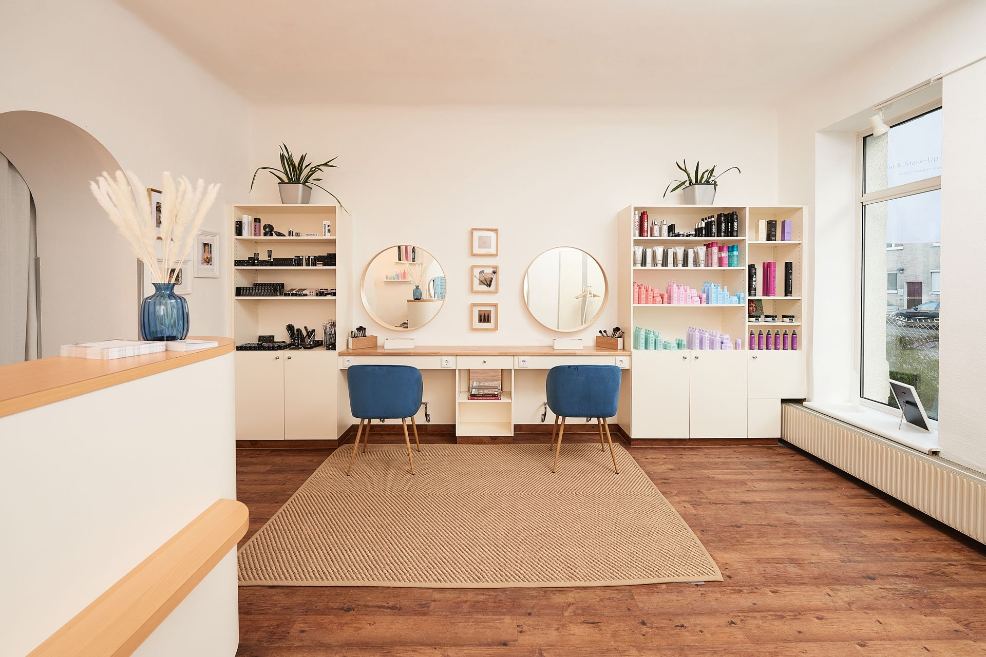 Salon Nadja Haugeneder